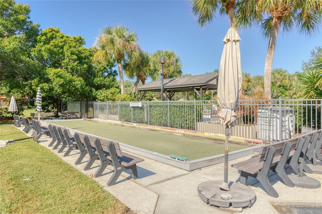 На продажу: $241,000 (2 спален, 2 ванн, 922 Квадратных фут)