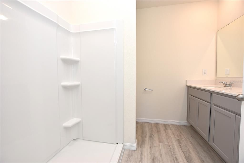 出租: $2,200 (3 贝兹, 2 浴室, 1504 平方英尺)