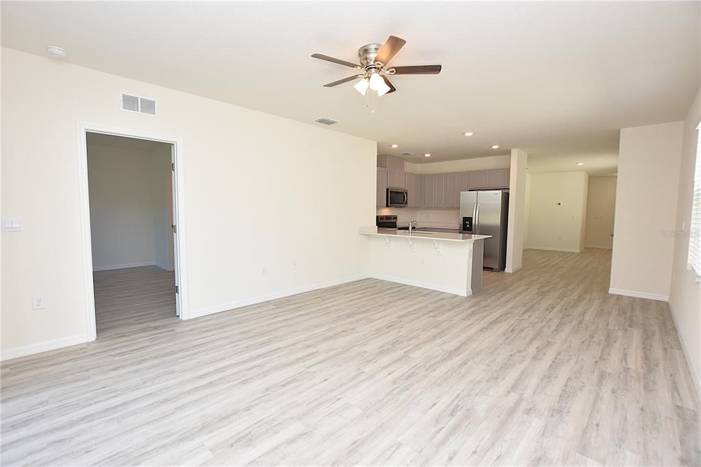 出租: $2,200 (3 贝兹, 2 浴室, 1504 平方英尺)