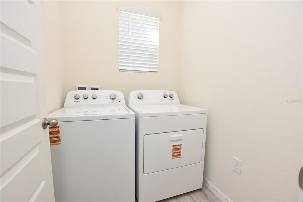 出租: $2,200 (3 贝兹, 2 浴室, 1504 平方英尺)