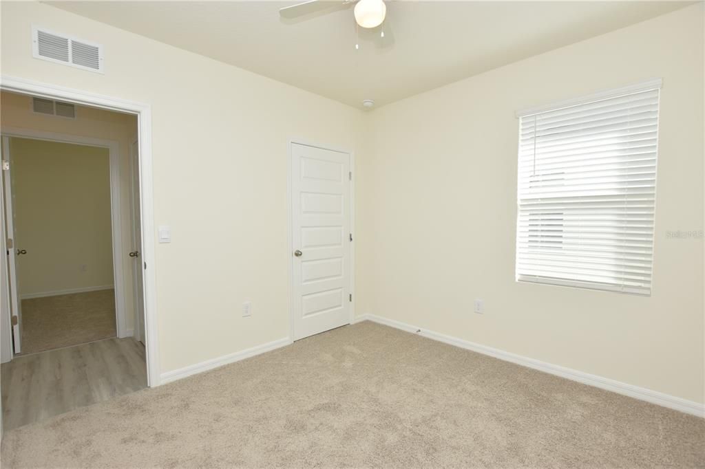 出租: $2,200 (3 贝兹, 2 浴室, 1504 平方英尺)