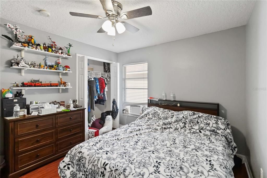 For Sale: $430,000 (4 beds, 2 baths, 1654 Square Feet)