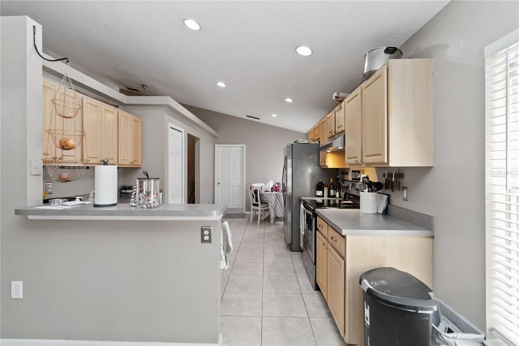 For Sale: $430,000 (4 beds, 2 baths, 1654 Square Feet)