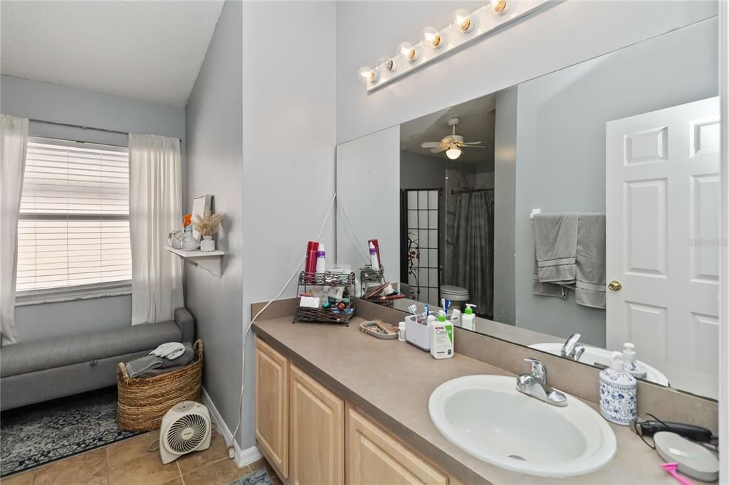 For Sale: $430,000 (4 beds, 2 baths, 1654 Square Feet)