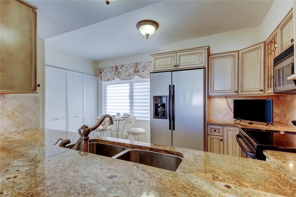 待售: $479,990 (2 贝兹, 2 浴室, 1082 平方英尺)