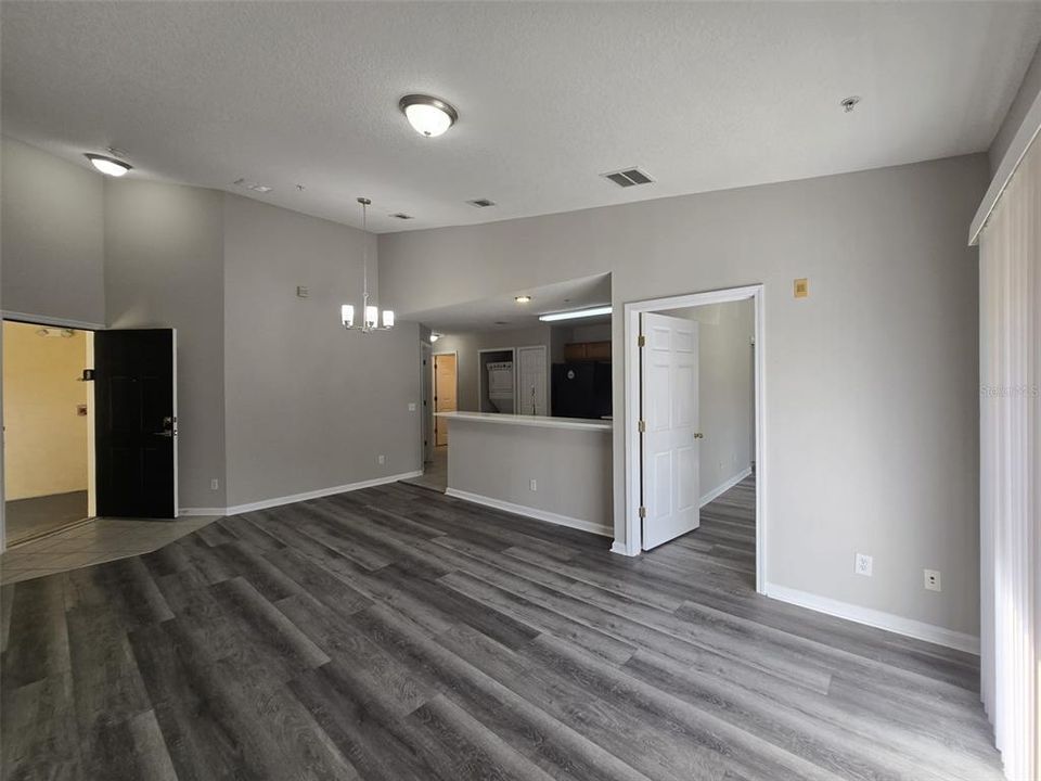 For Rent: $1,500 (2 beds, 2 baths, 940 Square Feet)