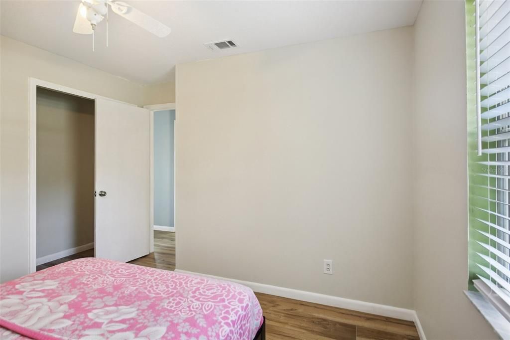 待售: $315,000 (3 贝兹, 2 浴室, 1160 平方英尺)