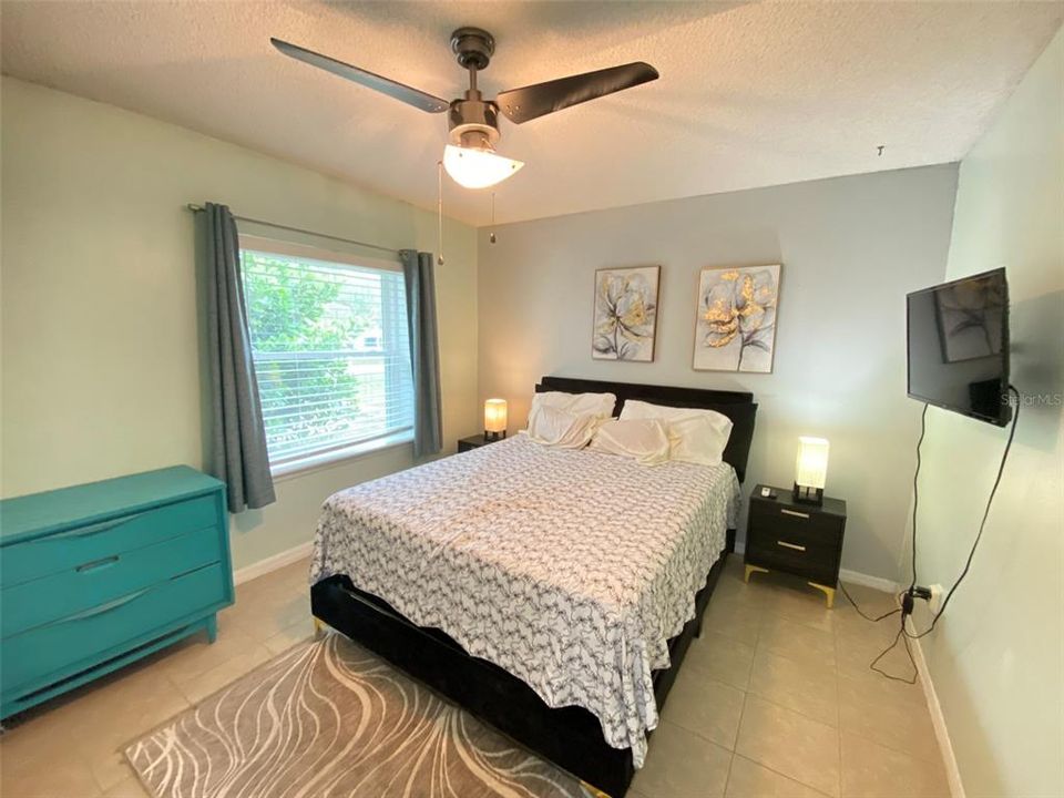 В аренду: $4,000 (4 спален, 3 ванн, 2567 Квадратных фут)