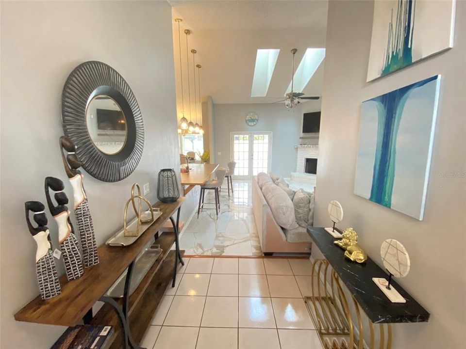 В аренду: $4,000 (4 спален, 3 ванн, 2567 Квадратных фут)