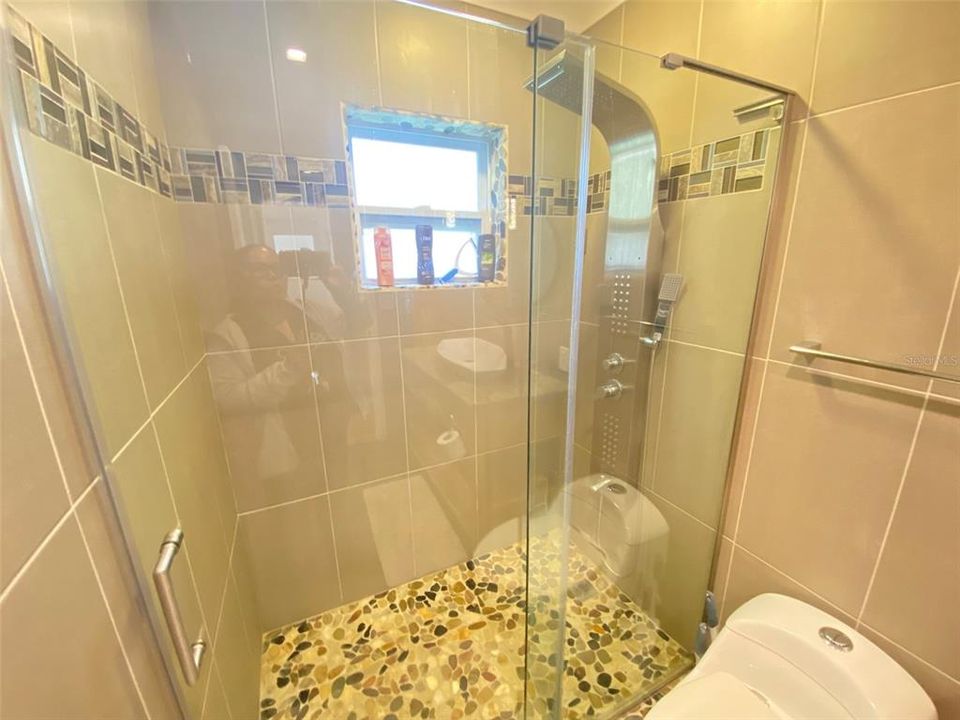 В аренду: $4,000 (4 спален, 3 ванн, 2567 Квадратных фут)