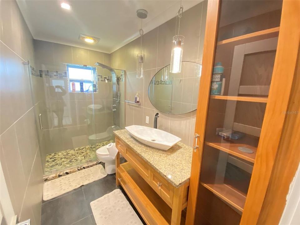 В аренду: $4,000 (4 спален, 3 ванн, 2567 Квадратных фут)