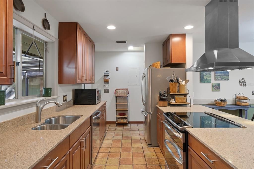 En Venta: $580,000 (3 camas, 3 baños, 1444 Pies cuadrados)