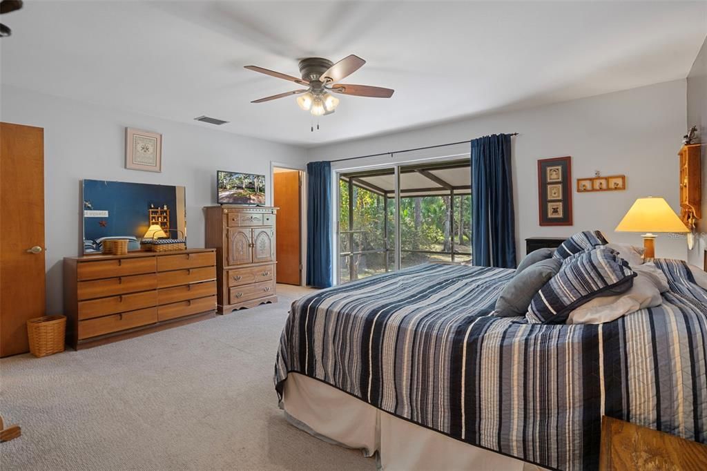 En Venta: $580,000 (3 camas, 3 baños, 1444 Pies cuadrados)