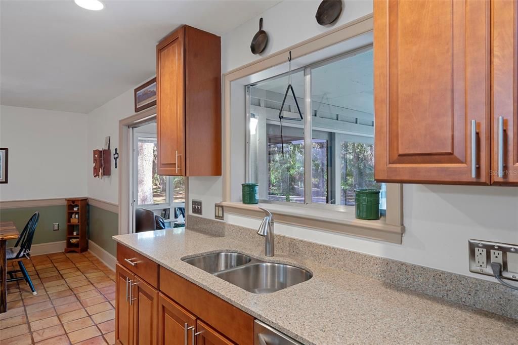 En Venta: $580,000 (3 camas, 3 baños, 1444 Pies cuadrados)