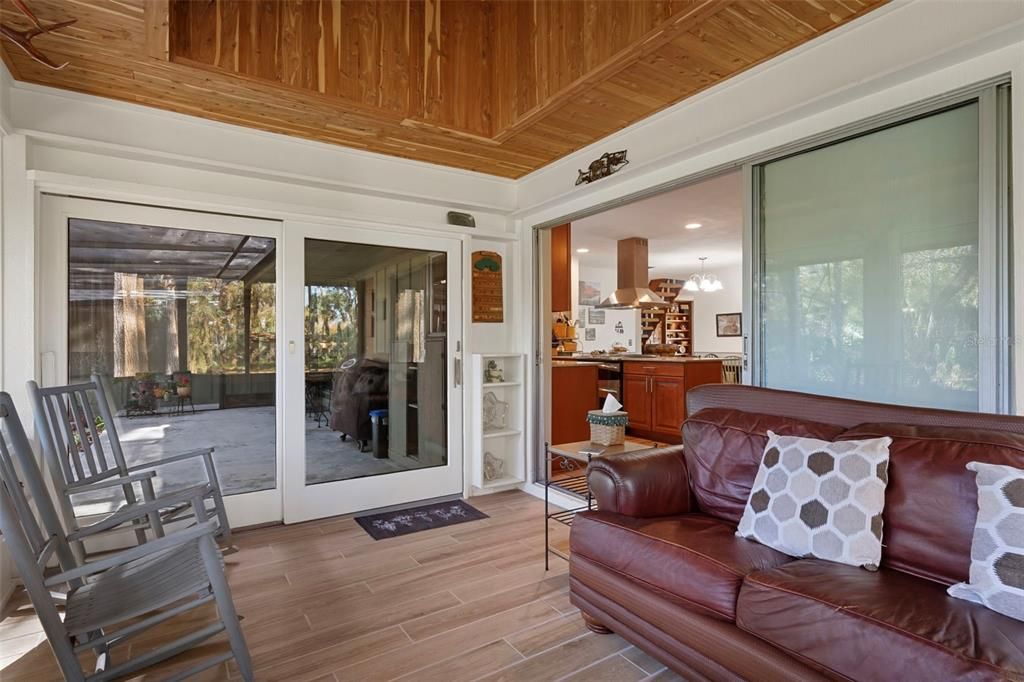 En Venta: $580,000 (3 camas, 3 baños, 1444 Pies cuadrados)