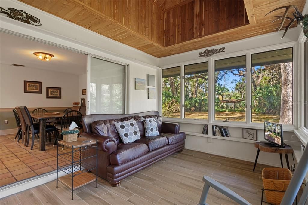 En Venta: $580,000 (3 camas, 3 baños, 1444 Pies cuadrados)