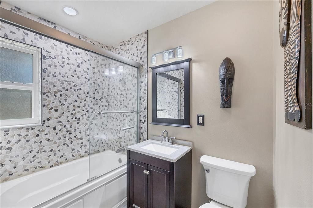 For Sale: $699,000 (3 beds, 2 baths, 1228 Square Feet)