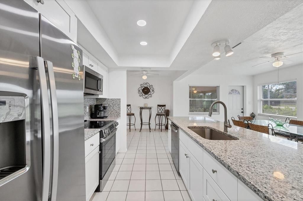 For Sale: $699,000 (3 beds, 2 baths, 1228 Square Feet)