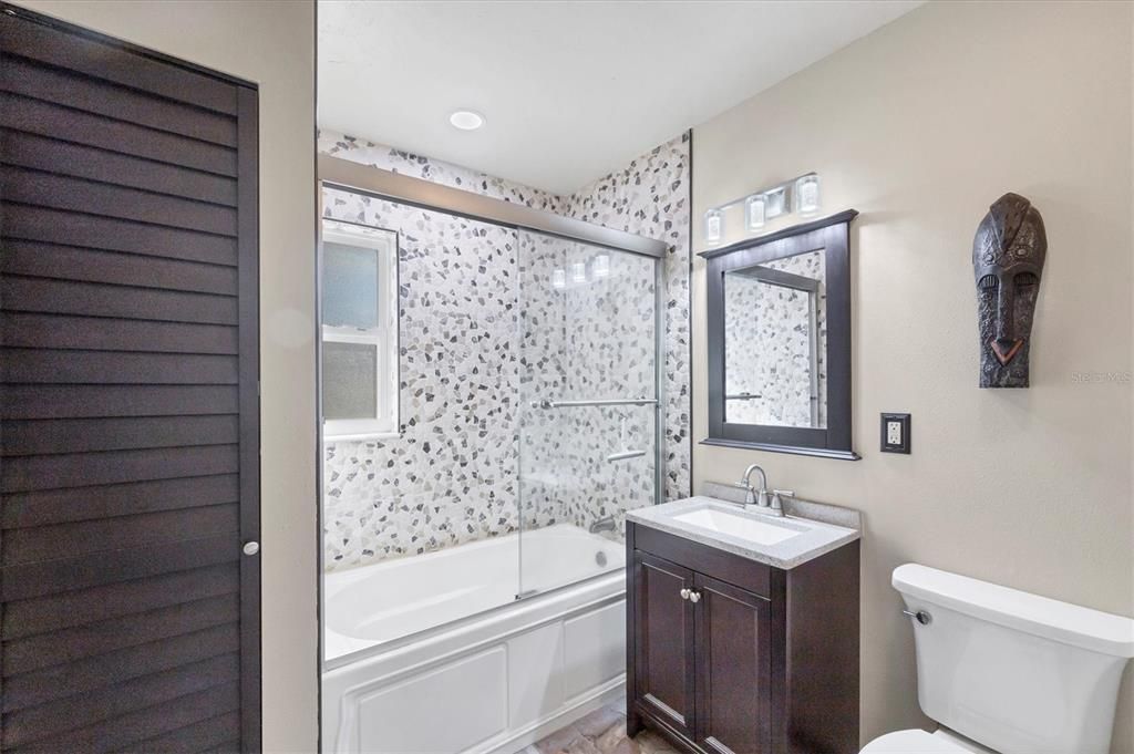 For Sale: $699,000 (3 beds, 2 baths, 1228 Square Feet)