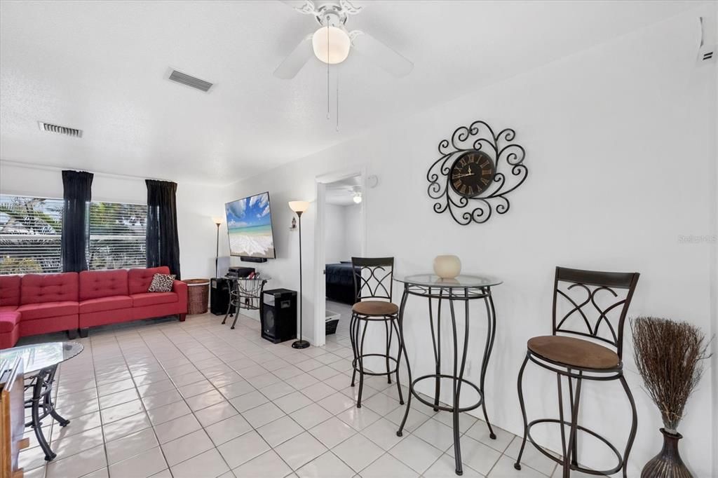 For Sale: $699,000 (3 beds, 2 baths, 1228 Square Feet)