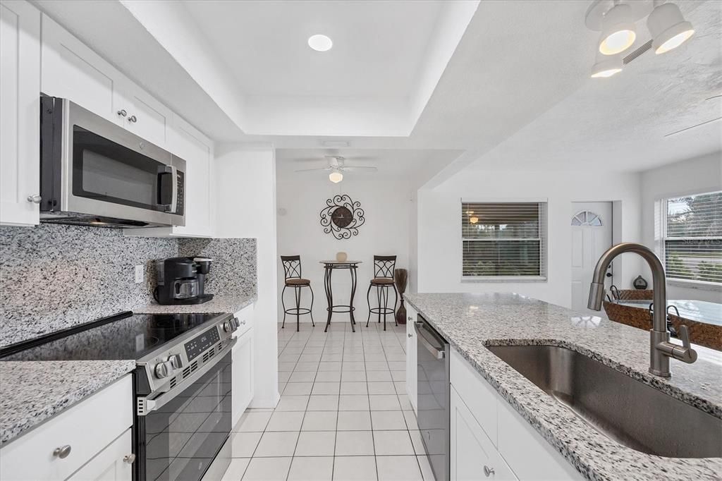 For Sale: $699,000 (3 beds, 2 baths, 1228 Square Feet)