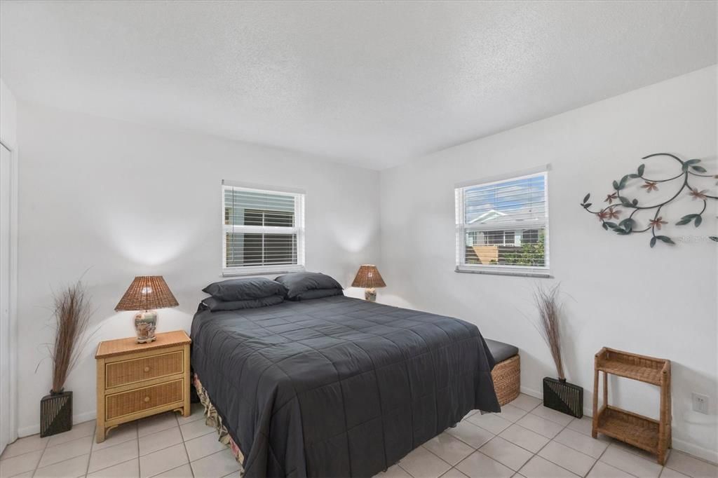 For Sale: $699,000 (3 beds, 2 baths, 1228 Square Feet)