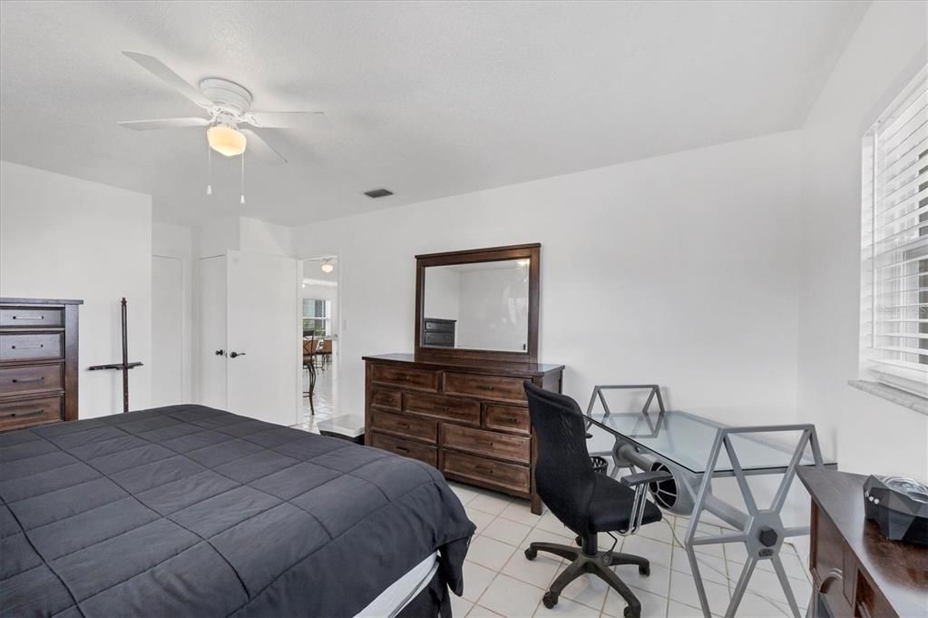 For Sale: $699,000 (3 beds, 2 baths, 1228 Square Feet)