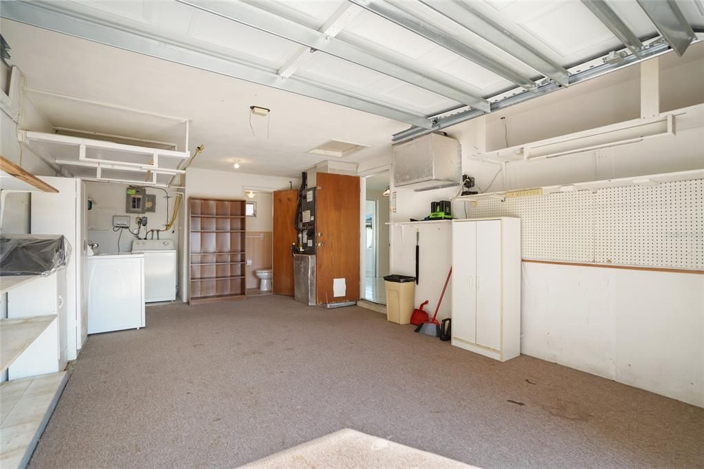 На продажу: $215,000 (2 спален, 1 ванн, 1056 Квадратных фут)