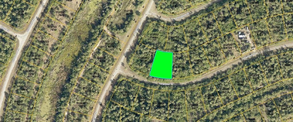 For Sale: $11,000 (0.28 acres)