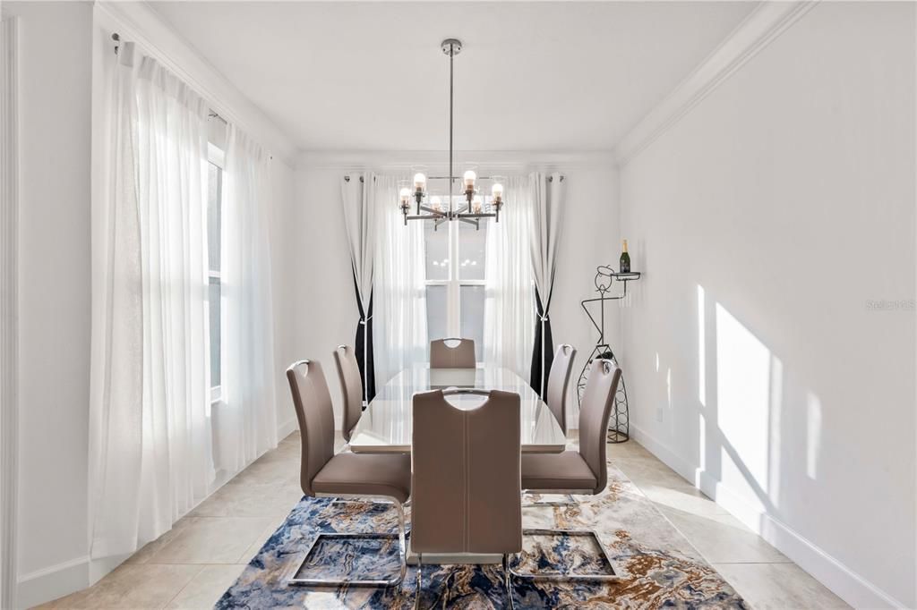 На продажу: $389,900 (2 спален, 2 ванн, 2040 Квадратных фут)