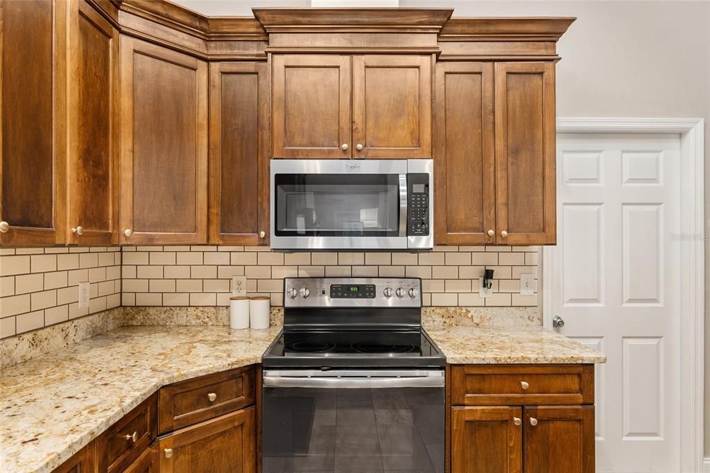 Activo con contrato: $349,900 (3 camas, 2 baños, 1480 Pies cuadrados)