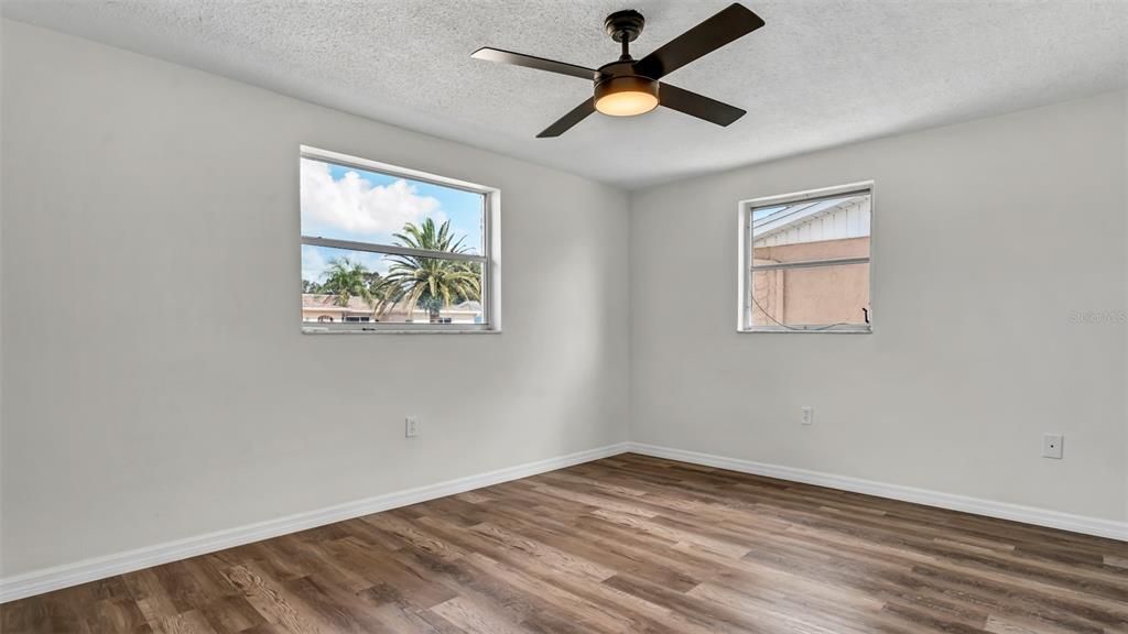 For Rent: $1,695 (3 beds, 2 baths, 980 Square Feet)