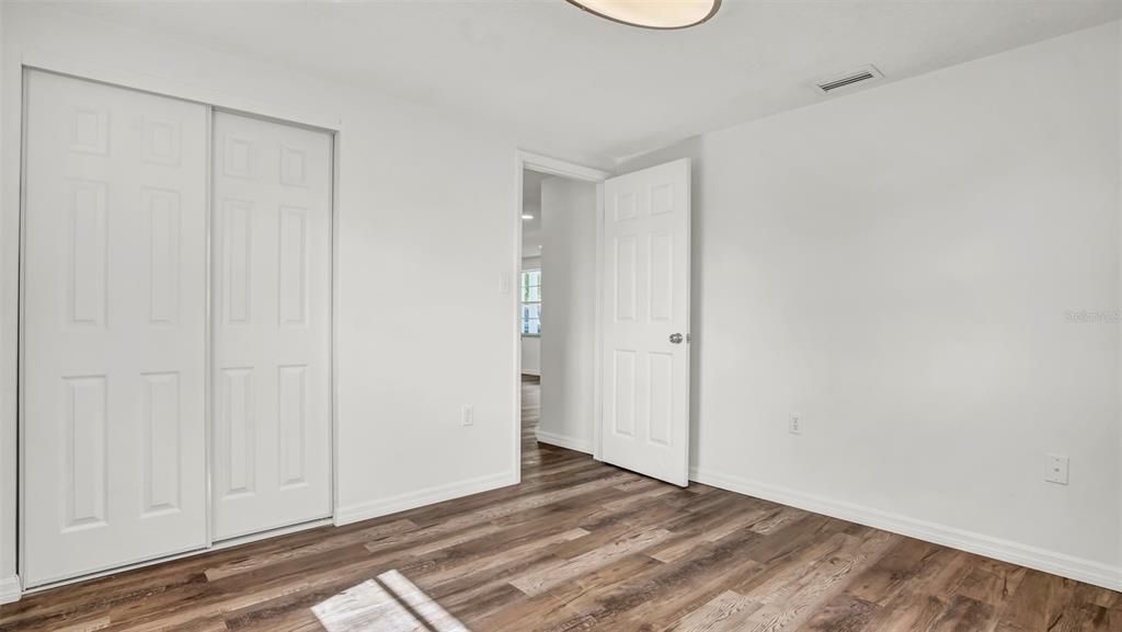 For Rent: $1,695 (3 beds, 2 baths, 980 Square Feet)