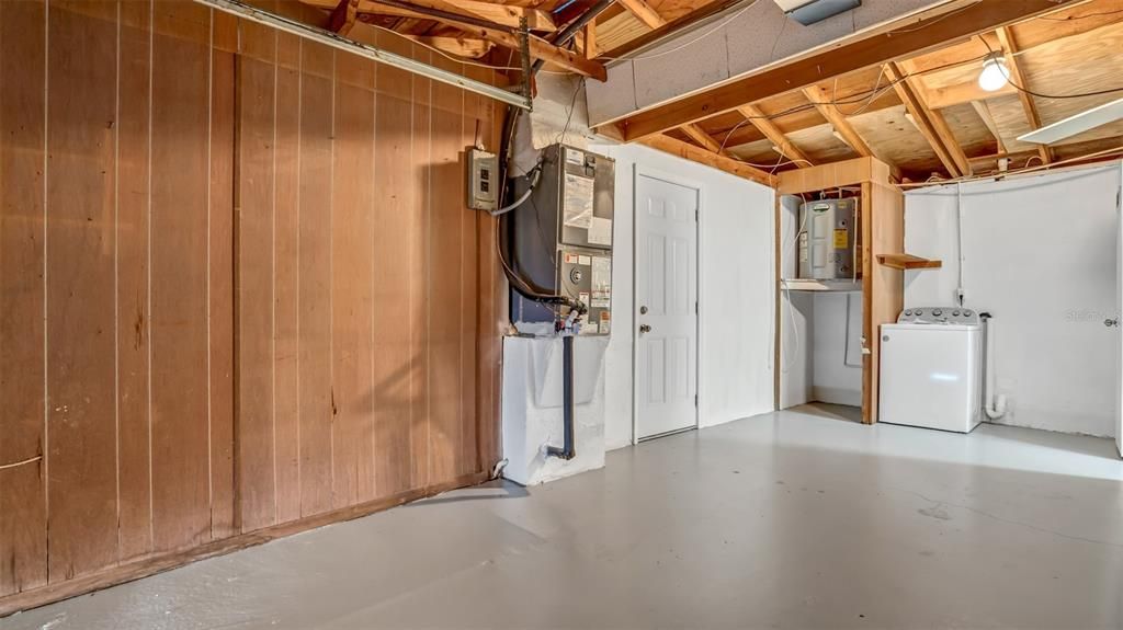 For Rent: $1,695 (3 beds, 2 baths, 980 Square Feet)