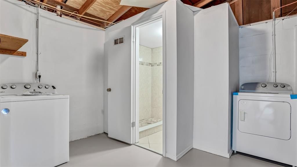 For Rent: $1,695 (3 beds, 2 baths, 980 Square Feet)