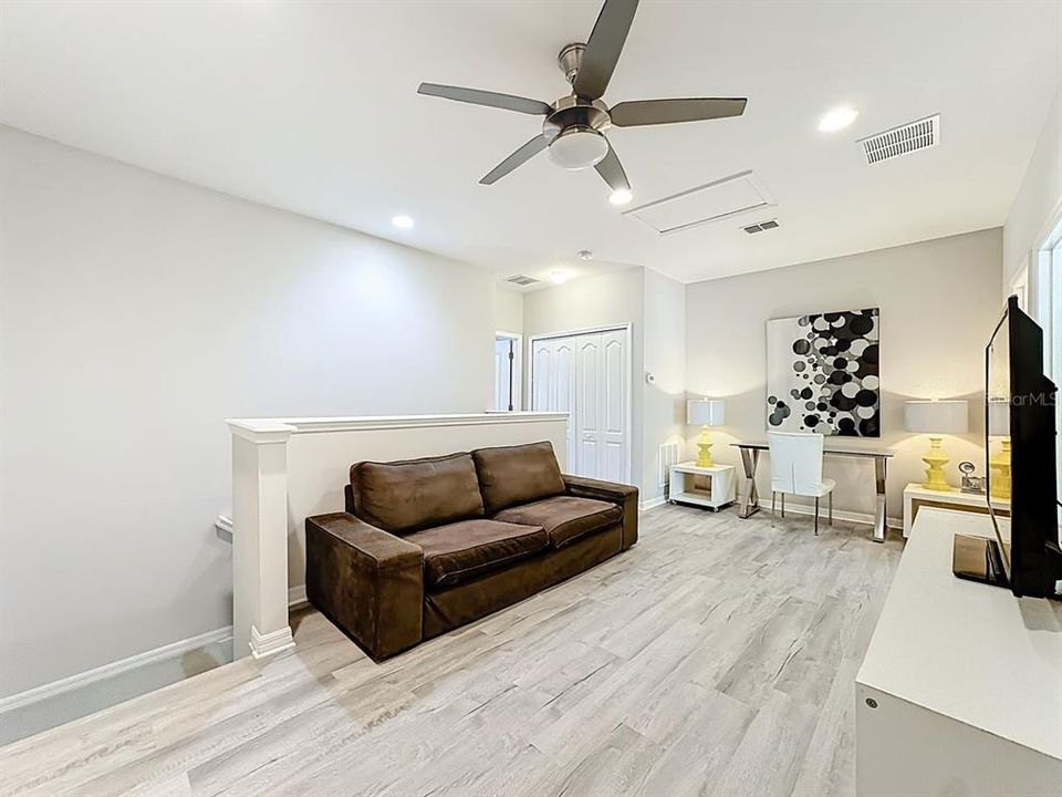 For Sale: $439,000 (3 beds, 2 baths, 1893 Square Feet)