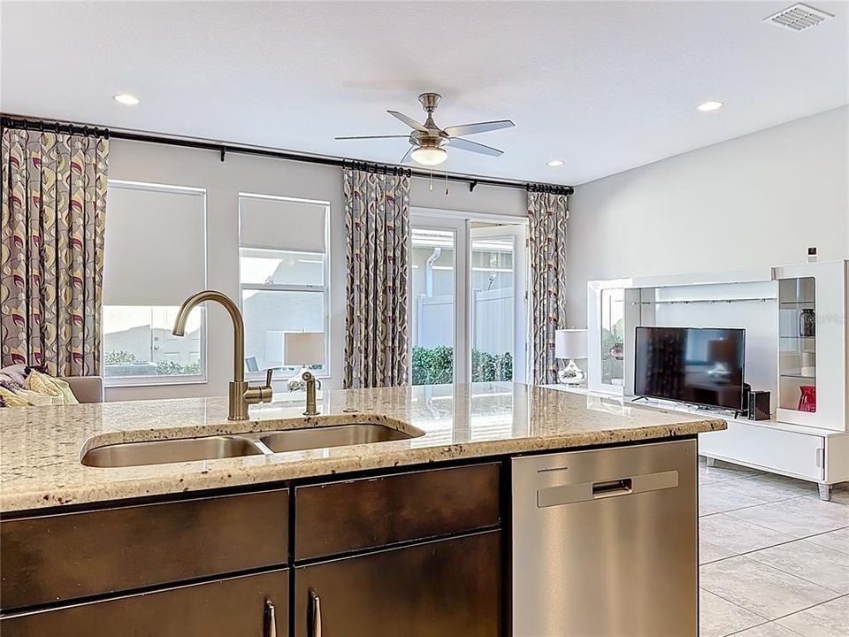 For Sale: $439,000 (3 beds, 2 baths, 1893 Square Feet)