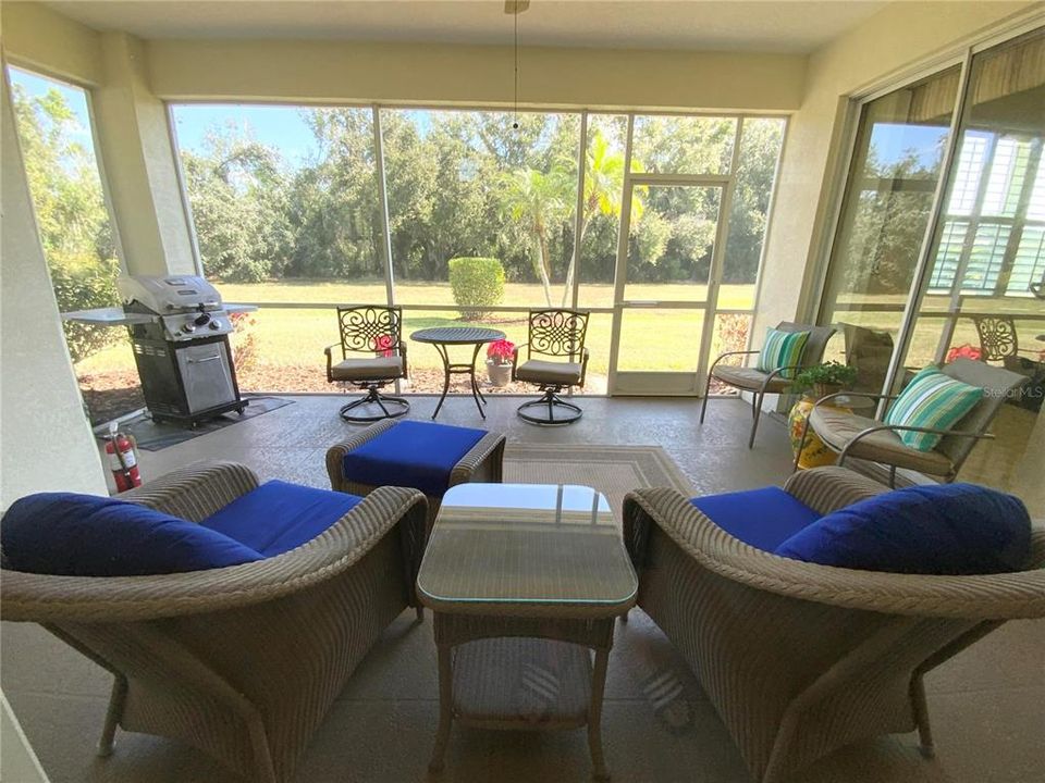 En Venta: $399,000 (2 camas, 2 baños, 1697 Pies cuadrados)