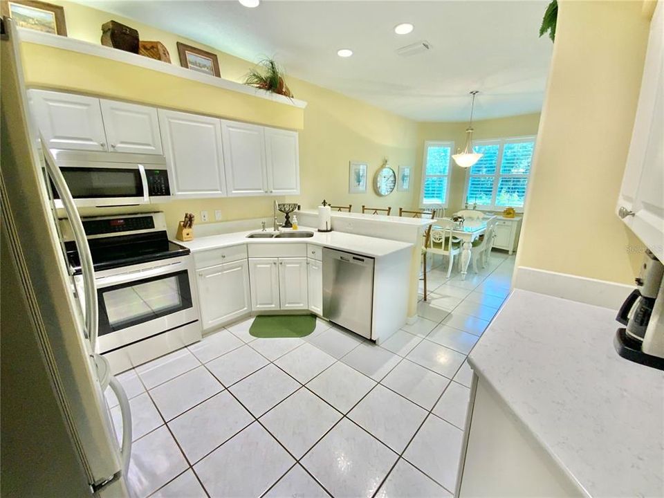 En Venta: $399,000 (2 camas, 2 baños, 1697 Pies cuadrados)