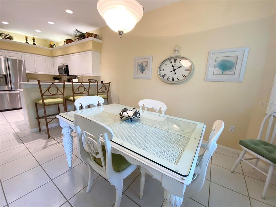 En Venta: $399,000 (2 camas, 2 baños, 1697 Pies cuadrados)