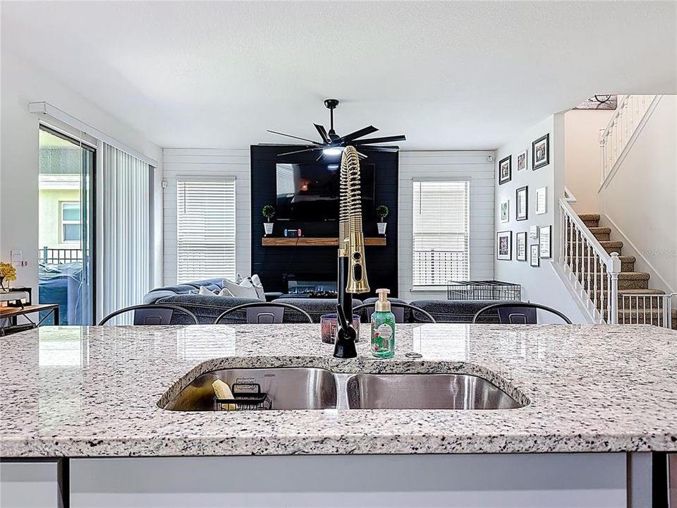 На продажу: $550,000 (4 спален, 3 ванн, 2292 Квадратных фут)