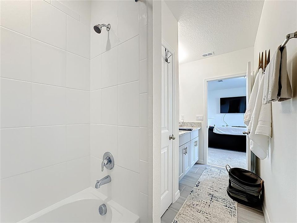 На продажу: $550,000 (4 спален, 3 ванн, 2292 Квадратных фут)