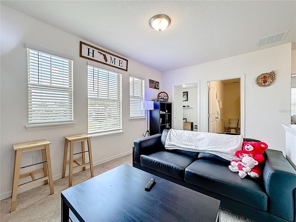 На продажу: $550,000 (4 спален, 3 ванн, 2292 Квадратных фут)