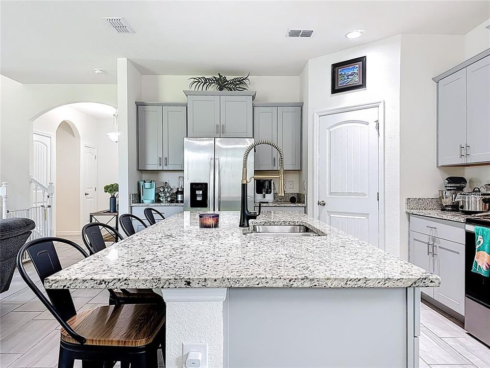 На продажу: $550,000 (4 спален, 3 ванн, 2292 Квадратных фут)