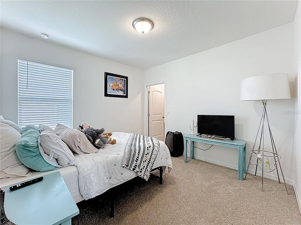 На продажу: $550,000 (4 спален, 3 ванн, 2292 Квадратных фут)