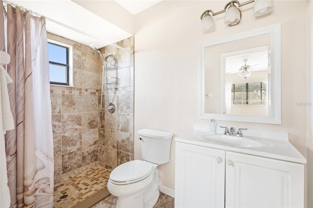 На продажу: $440,000 (3 спален, 2 ванн, 1642 Квадратных фут)