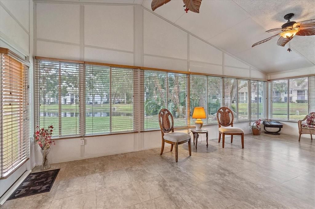 На продажу: $460,000 (3 спален, 2 ванн, 1828 Квадратных фут)