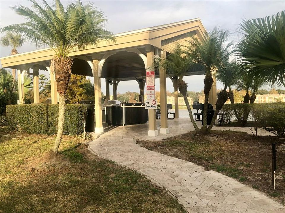 На продажу: $135,000 (2 спален, 2 ванн, 836 Квадратных фут)