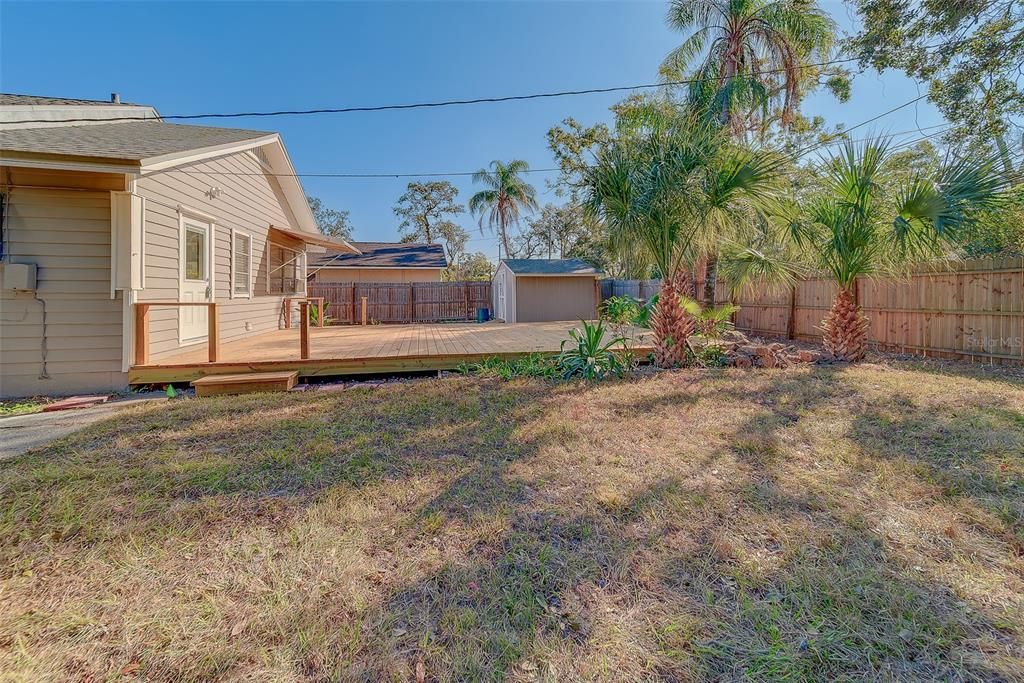 For Rent: $2,350 (2 beds, 1 baths, 1136 Square Feet)