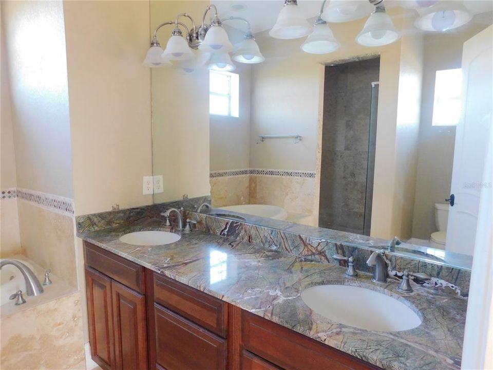 На продажу: $559,900 (4 спален, 3 ванн, 2691 Квадратных фут)